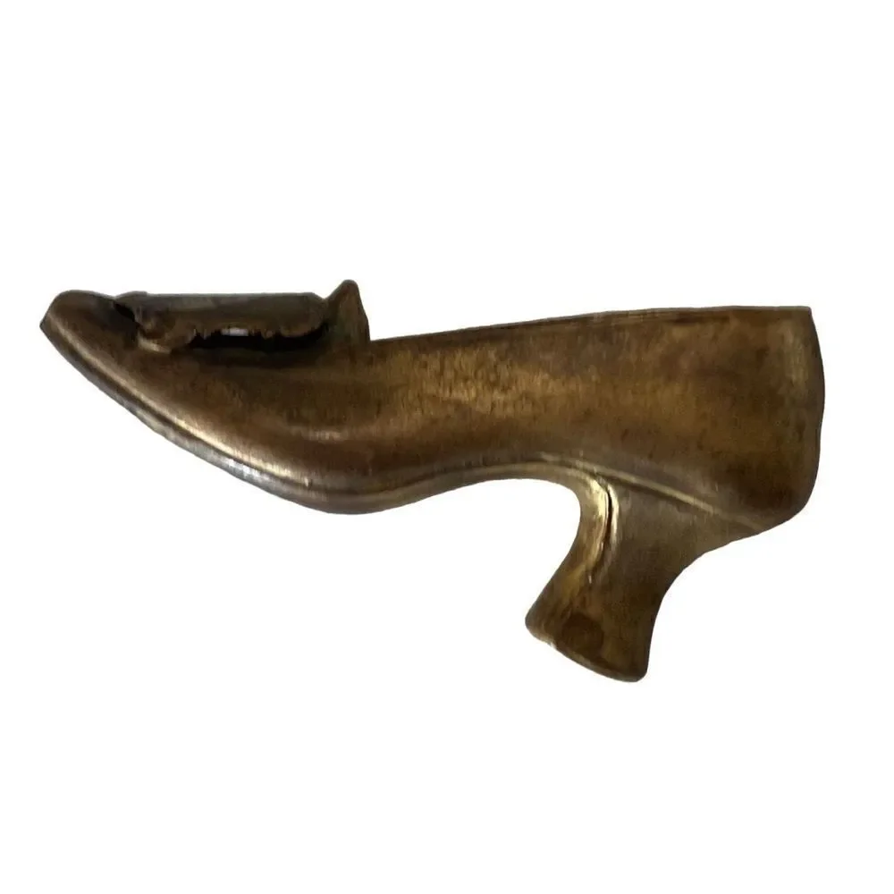Heavy New York labeled pin cushion brass shoe - 3.75